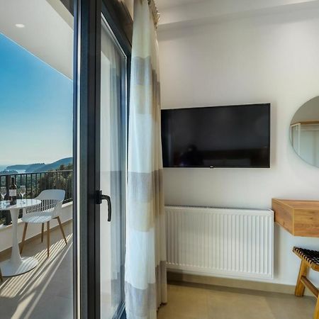 Suites Of Happiness Парга Экстерьер фото