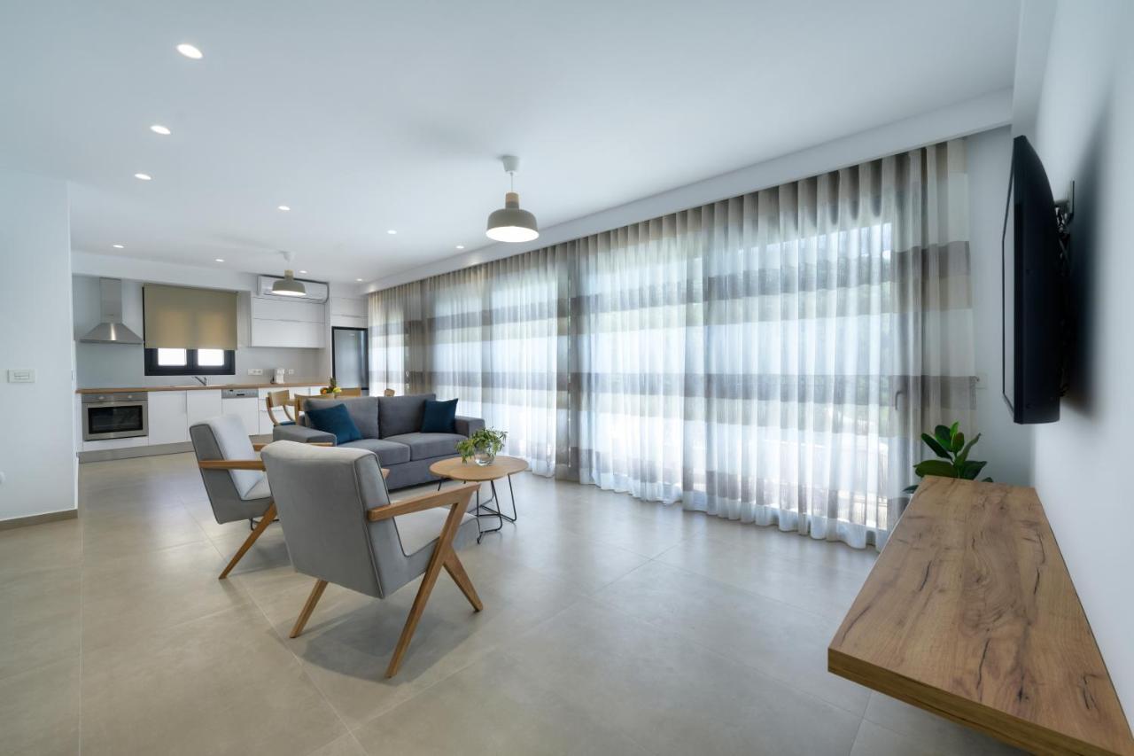 Suites Of Happiness Парга Экстерьер фото